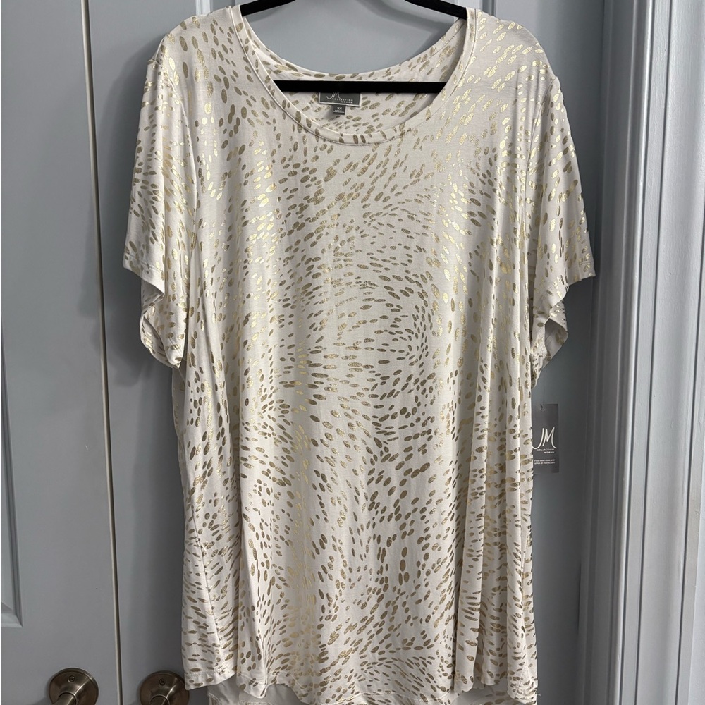 JM Collection White Top with Metallic Gold Print